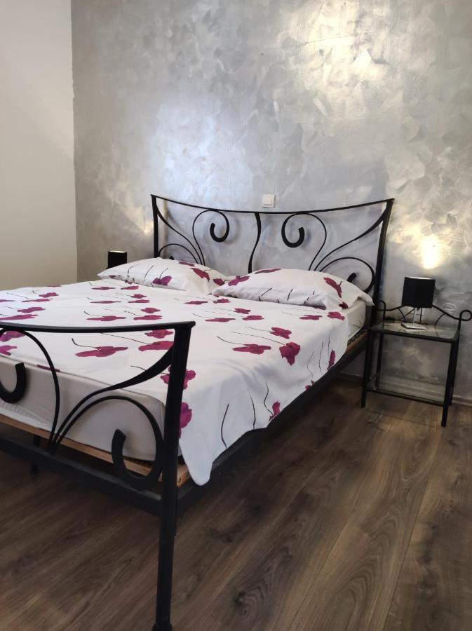 Cozy Apartment In Split In Nice Quiet Neighborhood ภายนอก รูปภาพ