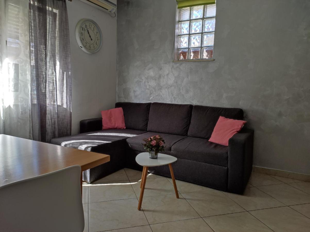 Cozy Apartment In Split In Nice Quiet Neighborhood ภายนอก รูปภาพ